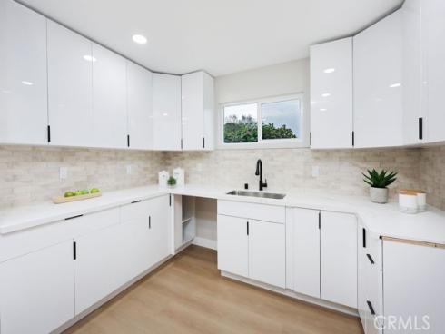 916 N West , Anaheim, CA