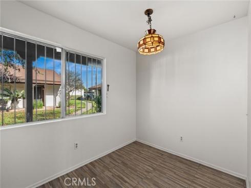 2011 W Katella 3 , Anaheim, CA