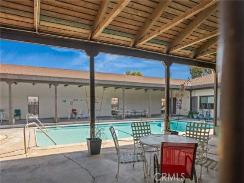 2011 W Katella 3 , Anaheim, CA