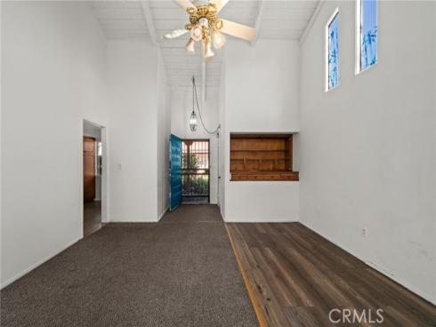 2011 W Katella 3 , Anaheim, CA