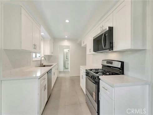 633 S Hacienda Street, Anaheim, CA