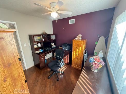 1748 N Oxford   Street, Anaheim, CA