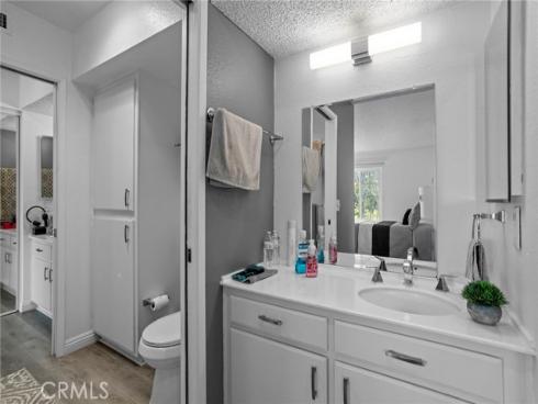 1981 W Bayshore  , Anaheim, CA