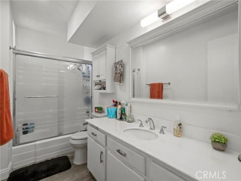 1981 W Bayshore  , Anaheim, CA