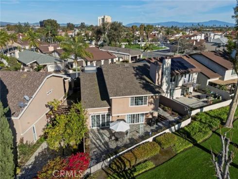 1981 W Bayshore  , Anaheim, CA