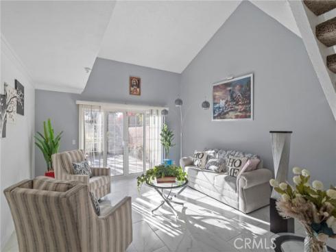 1981 W Bayshore  , Anaheim, CA