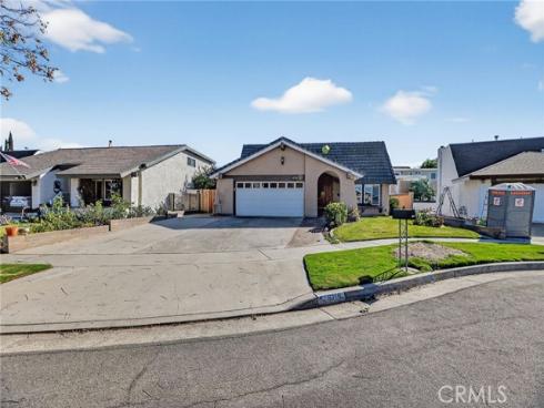 6116 E Paseo Rio Azul , Anaheim, CA