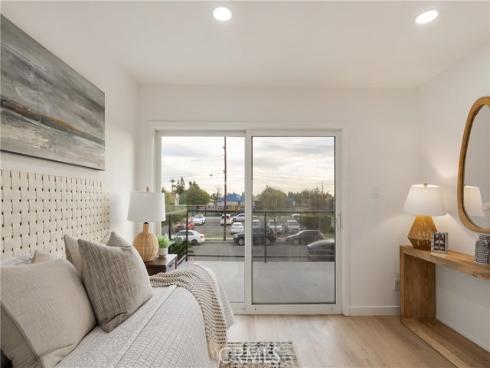 1921 W Clearbrook , Anaheim, CA