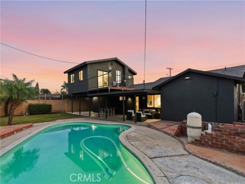 1921 W Clearbrook , Anaheim, CA