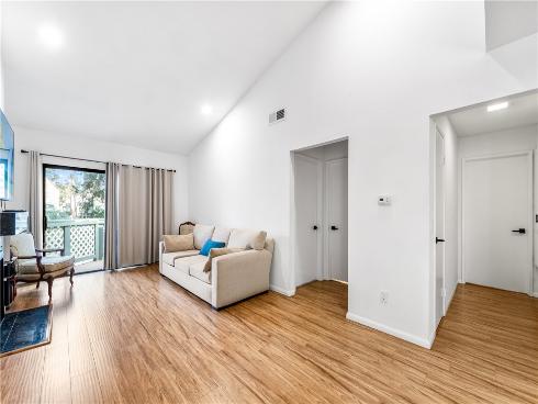 3573 W Greentree Cir C , Anaheim, CA