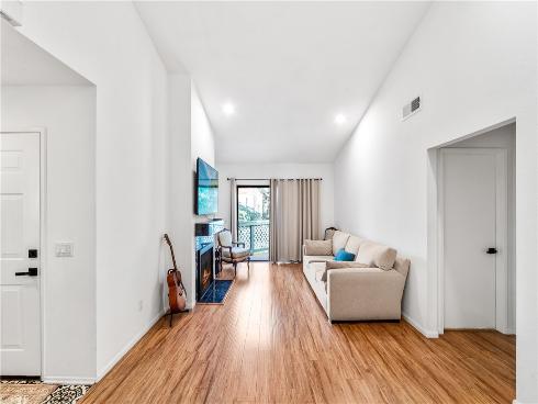 3573 W Greentree Cir C , Anaheim, CA