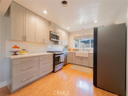 223 S Emerald Street, Anaheim, CA