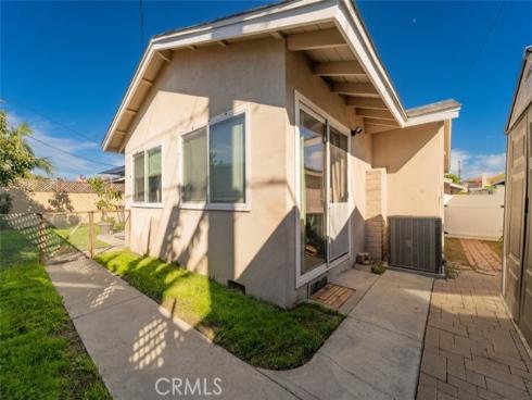 223 S Emerald Street, Anaheim, CA