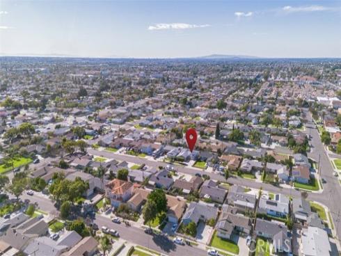 223 S Emerald Street, Anaheim, CA