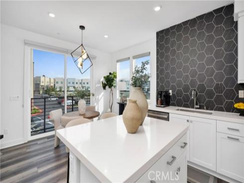 1669 W Lincoln 102 Avenue, Anaheim, CA