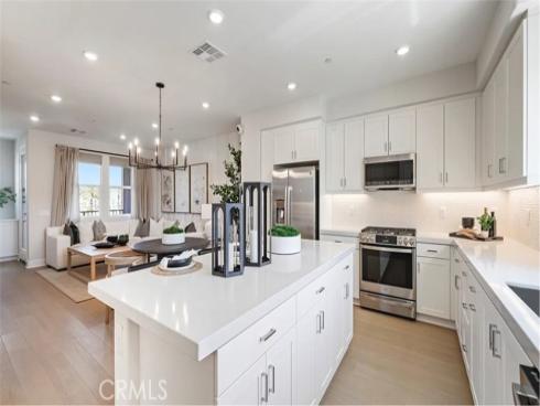 1750 E Park 20 Street, Anaheim, CA