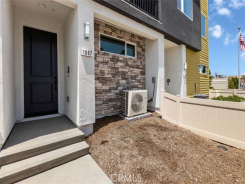 1097 N Harbor   Boulevard, Anaheim, CA