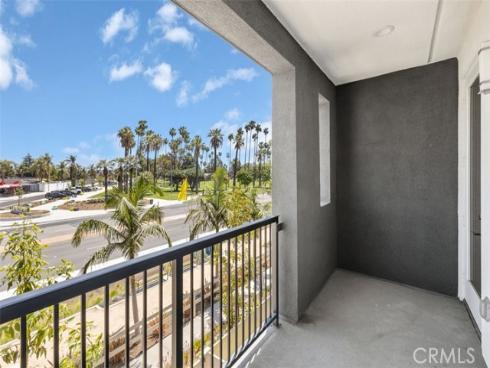 1097 N Harbor   Boulevard, Anaheim, CA