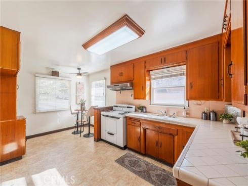 1241 S Walnut  , Anaheim, CA