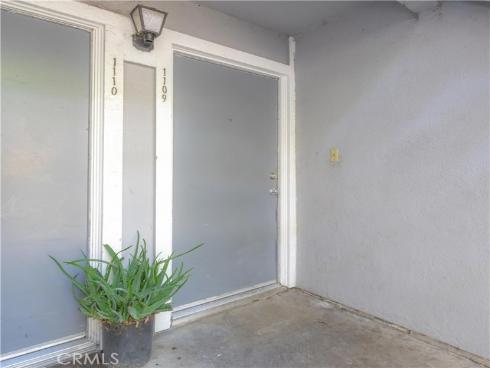 1250 S Brookhurst 1109 , Anaheim, CA