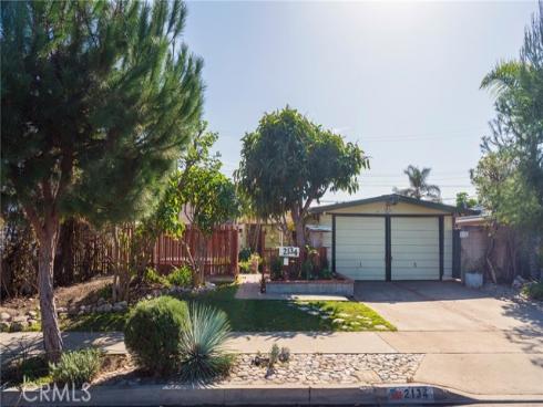 2134 W Romneya  , Anaheim, CA