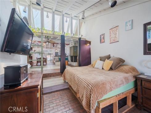 2134 W Romneya  , Anaheim, CA