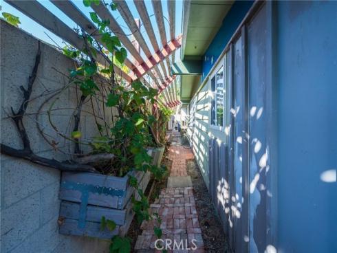 2134 W Romneya  , Anaheim, CA