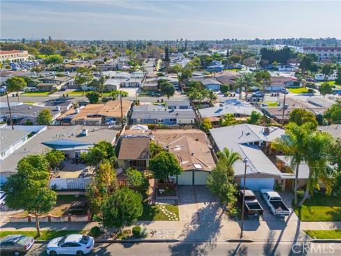 2134 W Romneya  , Anaheim, CA