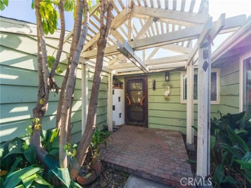 2134 W Romneya  , Anaheim, CA