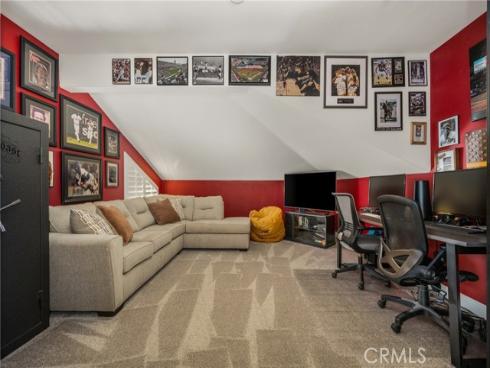 995 S Silver Star Way , Anaheim, CA