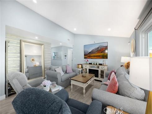 703 N Roanne  , Anaheim, CA