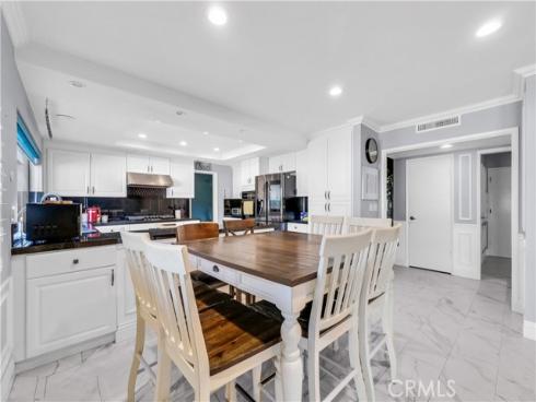 1417 W James  , Anaheim, CA