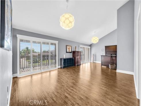 1417 W James  , Anaheim, CA