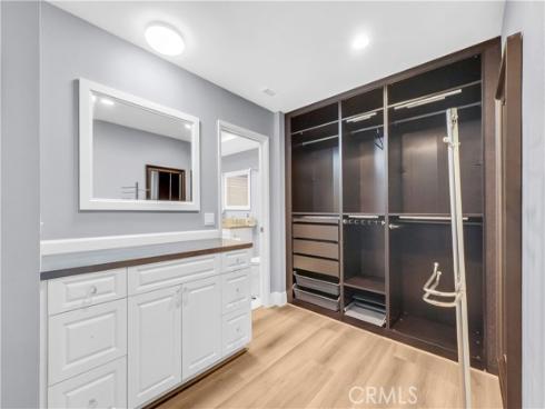 1417 W James  , Anaheim, CA