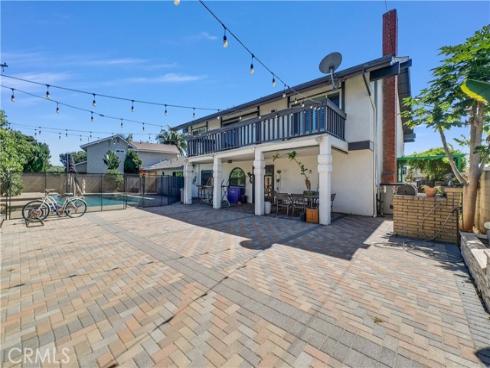 1417 W James  , Anaheim, CA