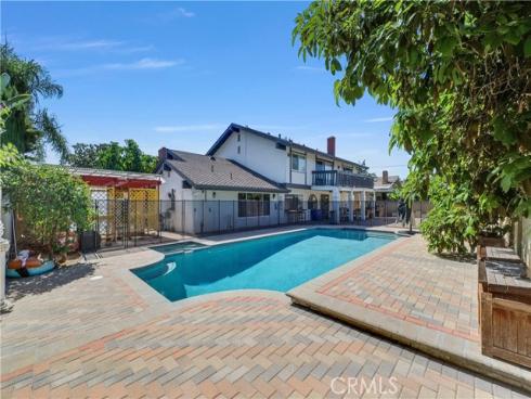 1417 W James  , Anaheim, CA