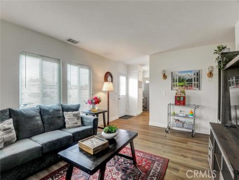 1001 N Hanover Pl  , Anaheim, CA