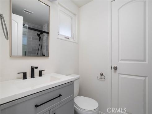 724 N Vine  , Anaheim, CA