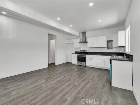 2550 W Rowland   Avenue, Anaheim, CA