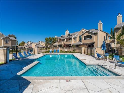 1875 W Falmouth 58 , Anaheim, CA