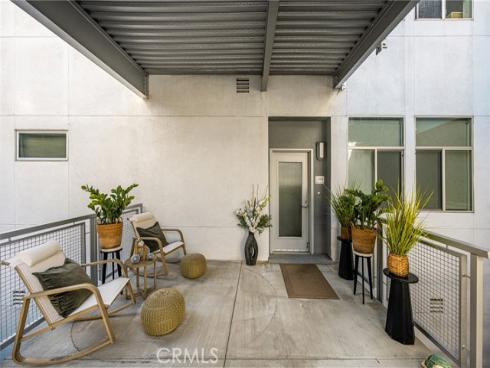 435 W. Center Street Promenade 323