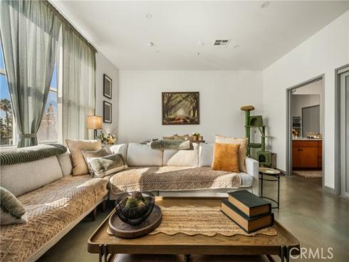 435 W Center Street Promenade  323 , Anaheim, CA