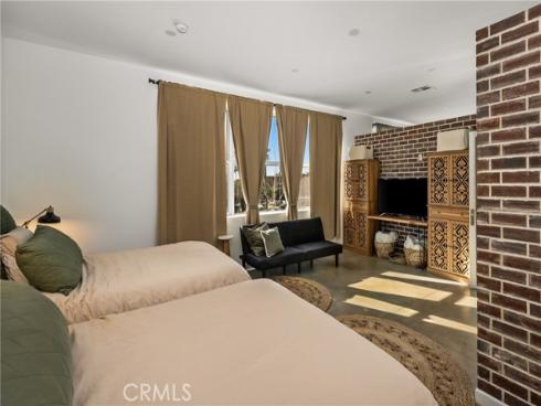 435 W Center Street Promenade  323 , Anaheim, CA