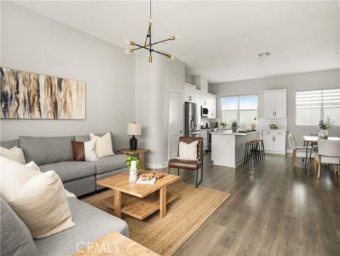 955 E Mason  80 , Anaheim, CA