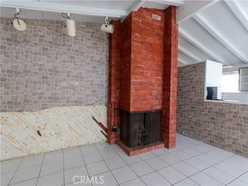 9682  Hillview  , Anaheim, CA