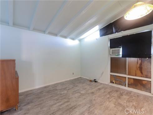 9682  Hillview  , Anaheim, CA