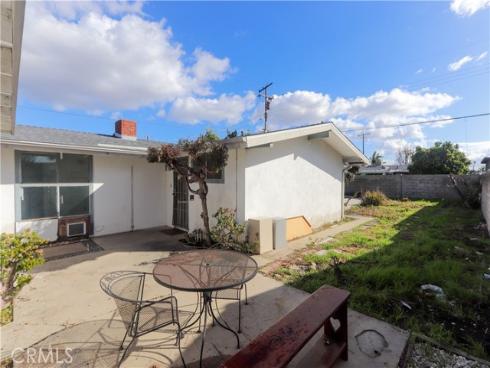 9682  Hillview  , Anaheim, CA