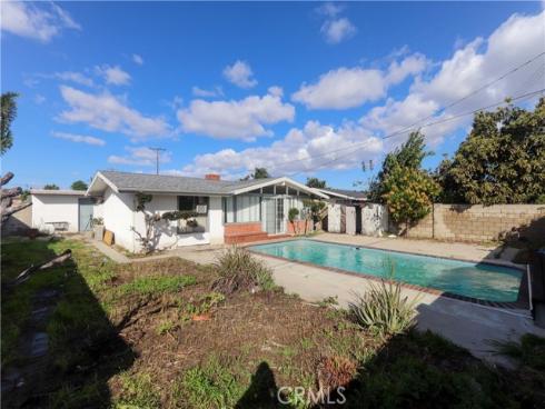 9682  Hillview  , Anaheim, CA