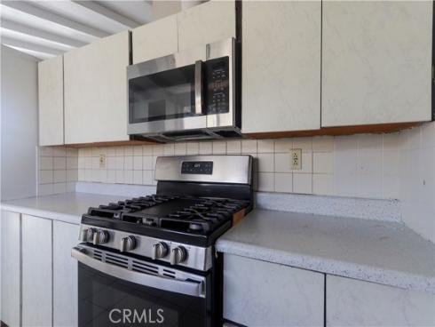 9682  Hillview  , Anaheim, CA