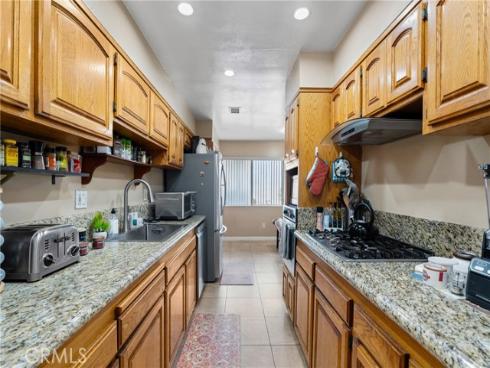 2011 W Katella  , Anaheim, CA